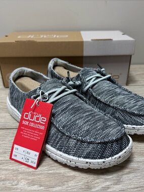 Hey Dude Wendy Sox Lightweight Dark Gray Shoes Women’s Size 6. New With Box